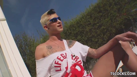 Orgia transgender in piscina con Morgan Bailey, Mandy Mitchell, Eva Lin, Foxxy e Tameka