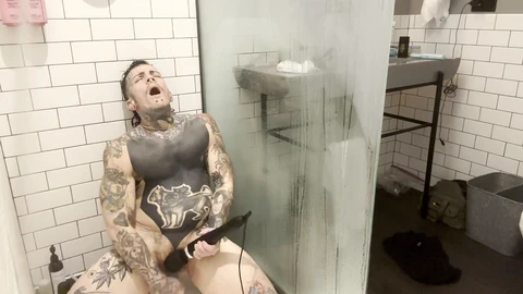 淋浴自慰, 变性人女变男